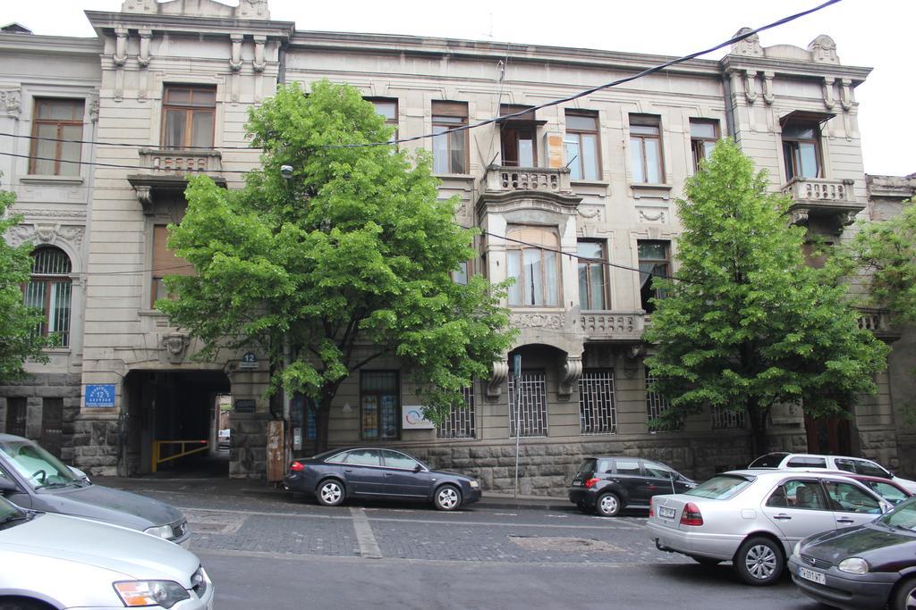Apartment In Purtseladze Street 트빌리시 외부 사진